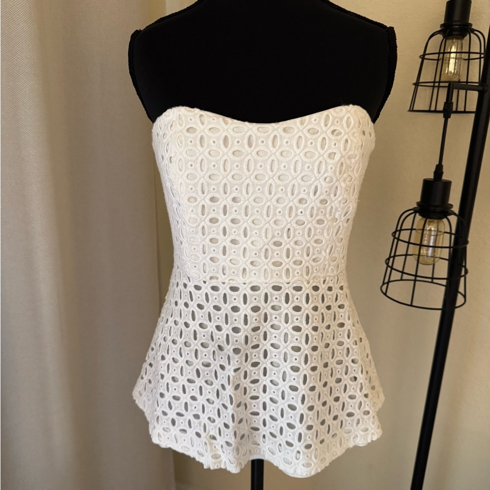 J.Crew White Eyelet Strapless Peplum Top Size 8 Cotton Lined Classic Blouse - Picture 2 of 9